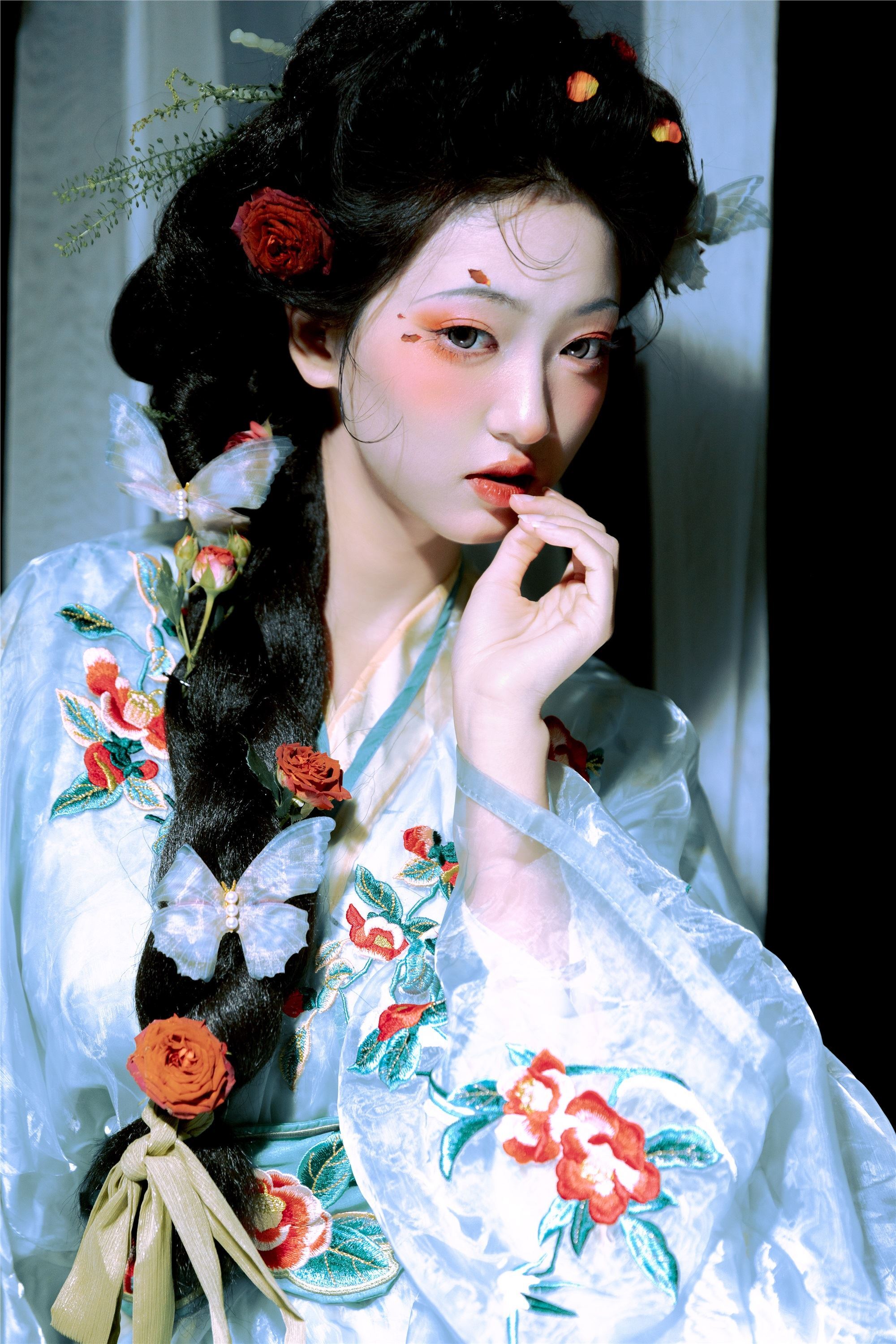 YITUYU艺图语 2025.03.10 茶花语 冷酷王爷